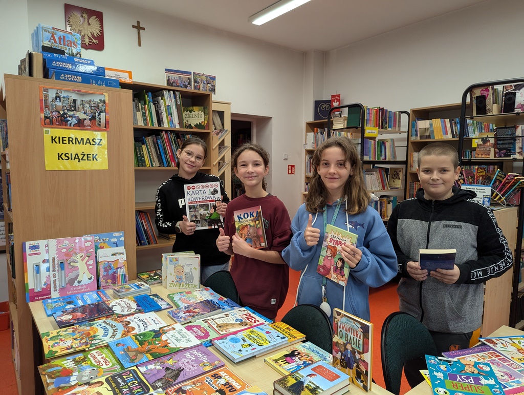 Zapraszamy na kiermasz książki do biblioteki szkolnej!