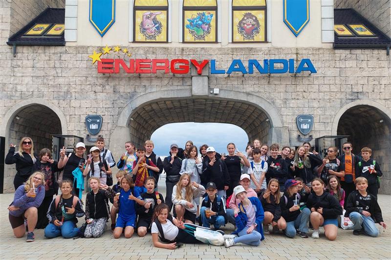 Uczniowie naszej szkoły w Energylandii.