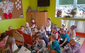 Świetlicowe spotkania z teatrzykiem kamishibai (1)