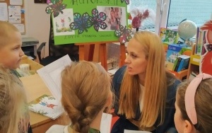 Spotkanie autorskie w bibliotee szkolnej (2)