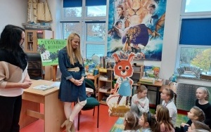 Spotkanie autorskie w bibliotee szkolnej (4)