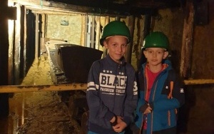 Wycieczka do Tarnowskich Gór klas 4b i 5b (październik 2023) (14)