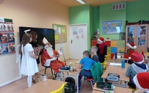 Święty Mikołaj w klasach od 1 do 3 (19)
