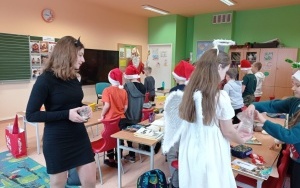 Święty Mikołaj w klasach od 1 do 3 (20)