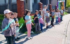 Uczniowie pozdrawiają mieszkańców Leszczyn