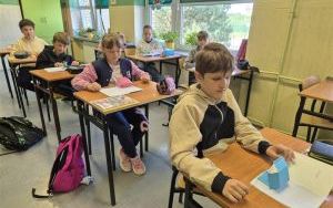 Klasa 4 a tworzy sześciany i prostopadłościany (2)