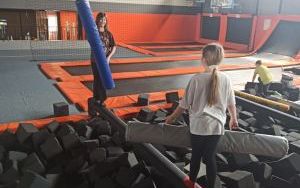 Wycieczka do parku trampolin (9)