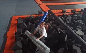 Wycieczka do parku trampolin (10)